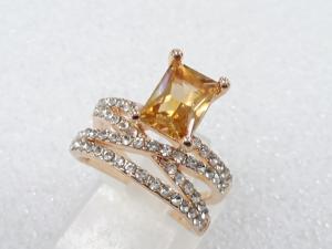 色石　指輪(10号)